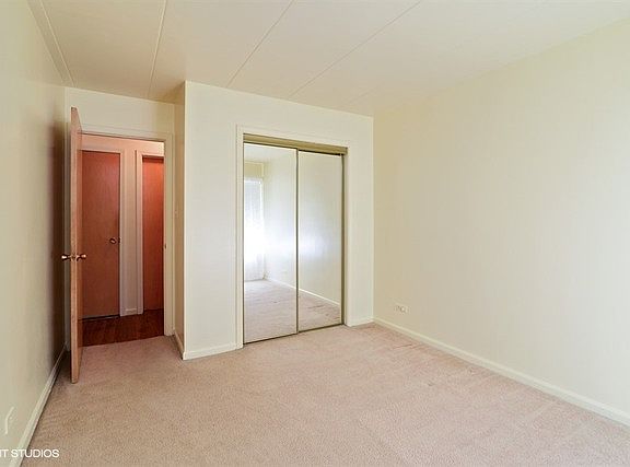 5th image of 11116 S Longwood Dr APT 201
