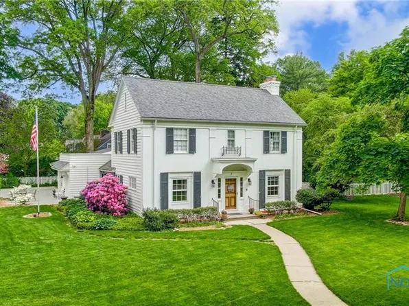 3 Canterbury Ct, Toledo, OH 43606