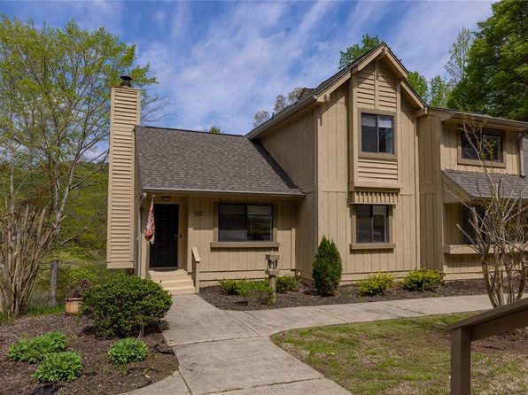 204 Harbor Cove Dr, Salem, SC 29676