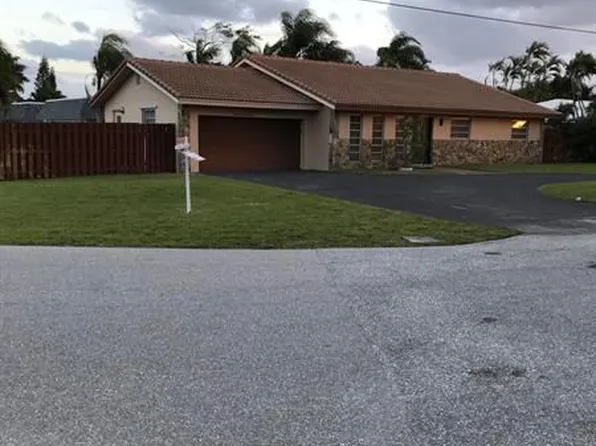 4598 NW 5th Ave, Boca Raton, FL 33431