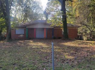 974 Bolton Rd NW, Atlanta, GA 30331