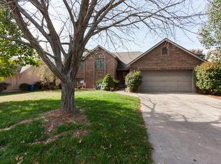 5469 S Franklin Ave, Springfield, MO 65810