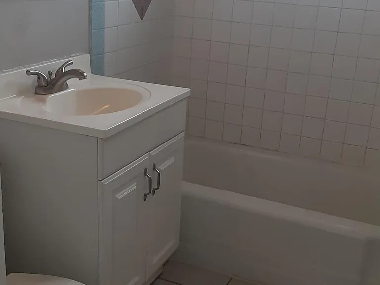 3826 Harrison Ave — Photo 12