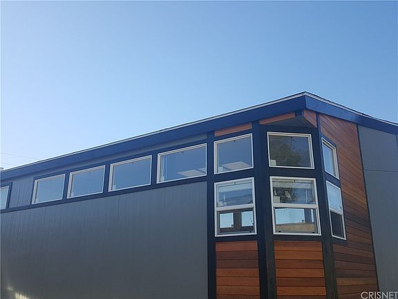 2nd image of 18 Dorchester Dr