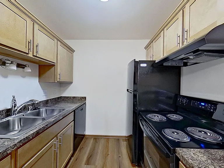 N83W13698 Fond Du Lac Ave #39 — Photo 15