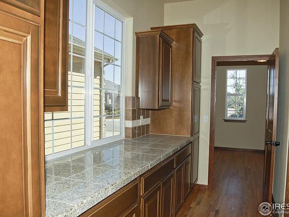 5th image of 1385 W 50th St