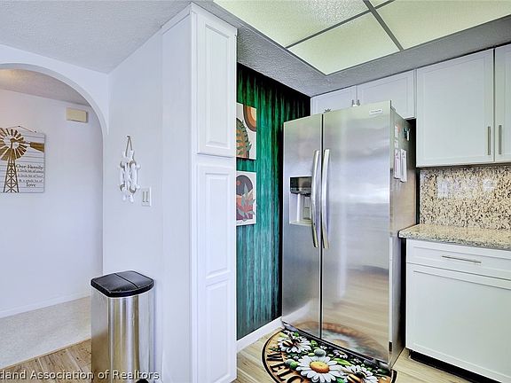 5th image of 4989 Casablanca Cir #J-1
