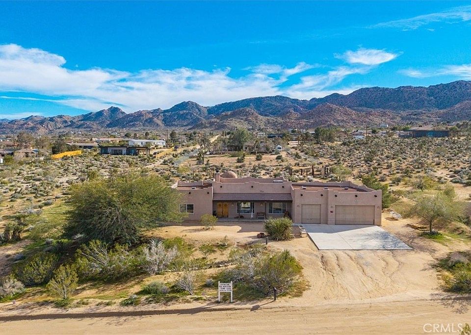 1st image of 61481 Latham Trl