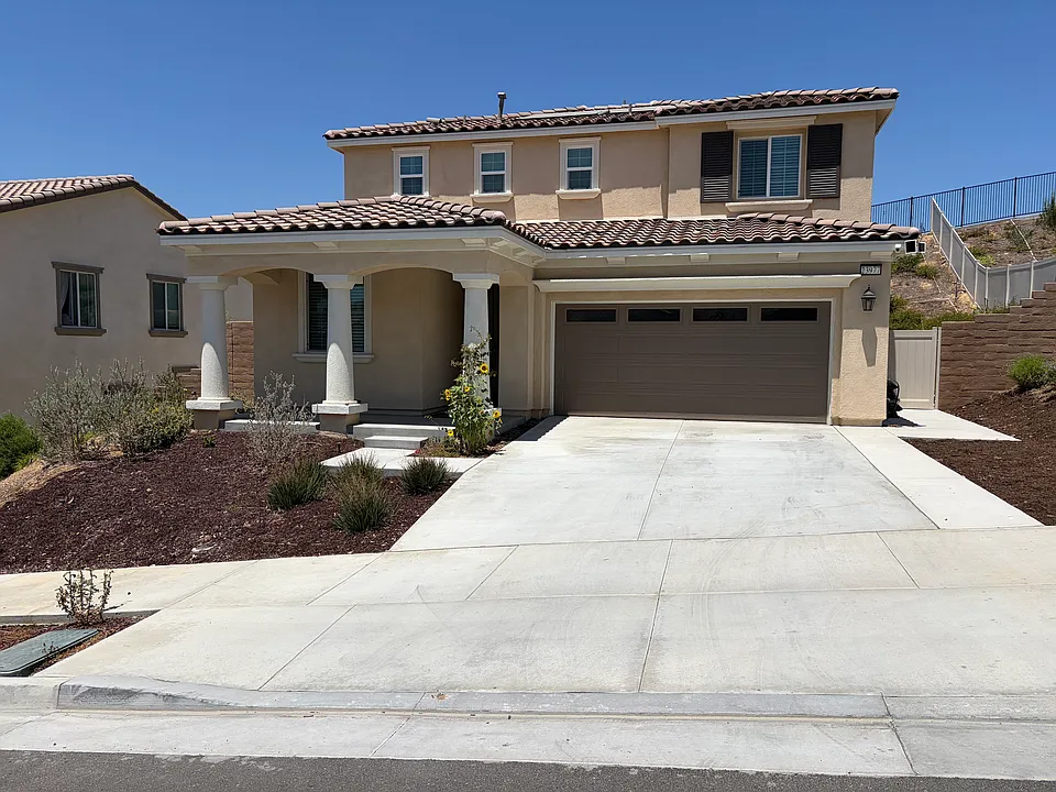 23977 Phoebe Dr