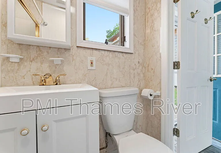 33 Laurel St — Photo 14