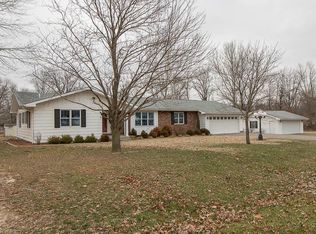 101 Cherokee Dr, Harrisburg, IL 62946