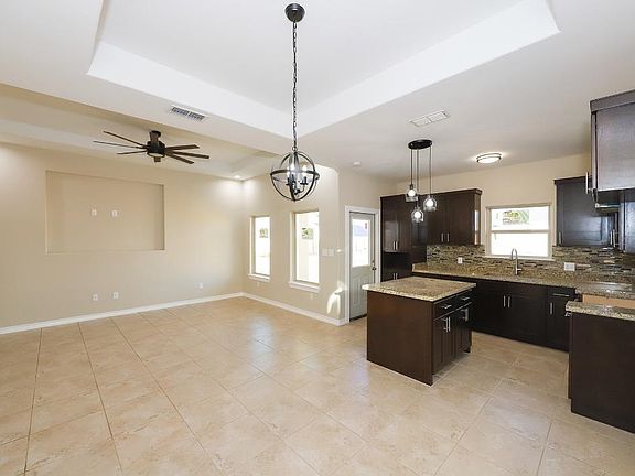 3rd image of 1612 Bilbao Dr