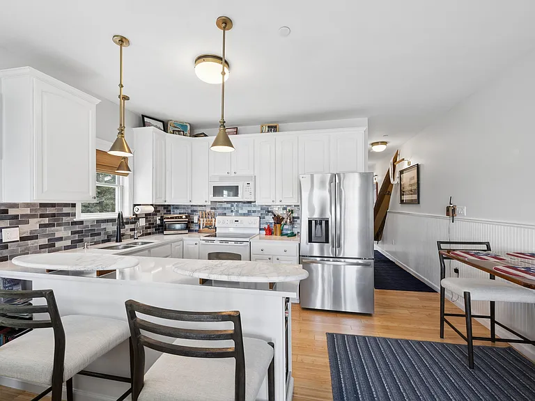 103 Sterling St — Photo 12