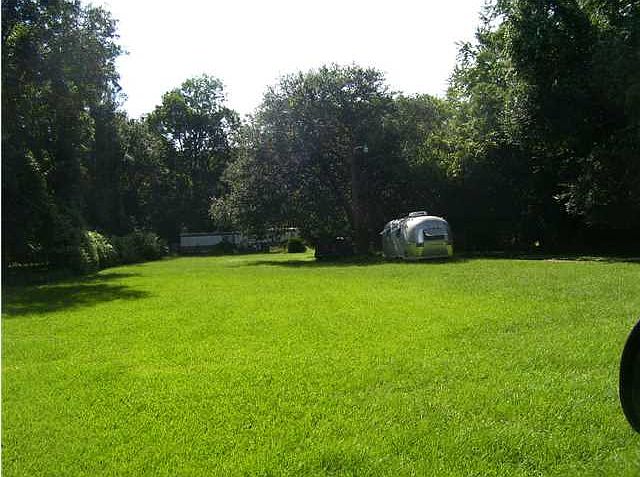 2nd image of 1075 Vieux Chene Dr