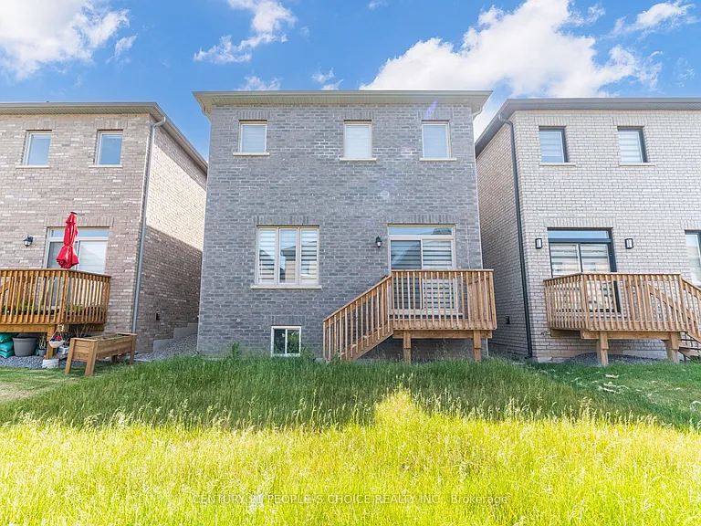 2237 Crystal Dr — Photo 42