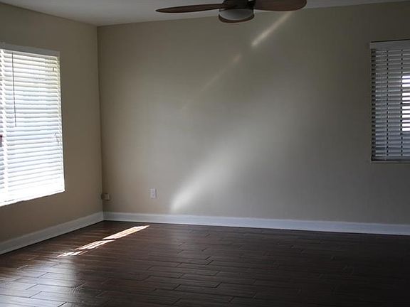 5th image of 872 Henderson St