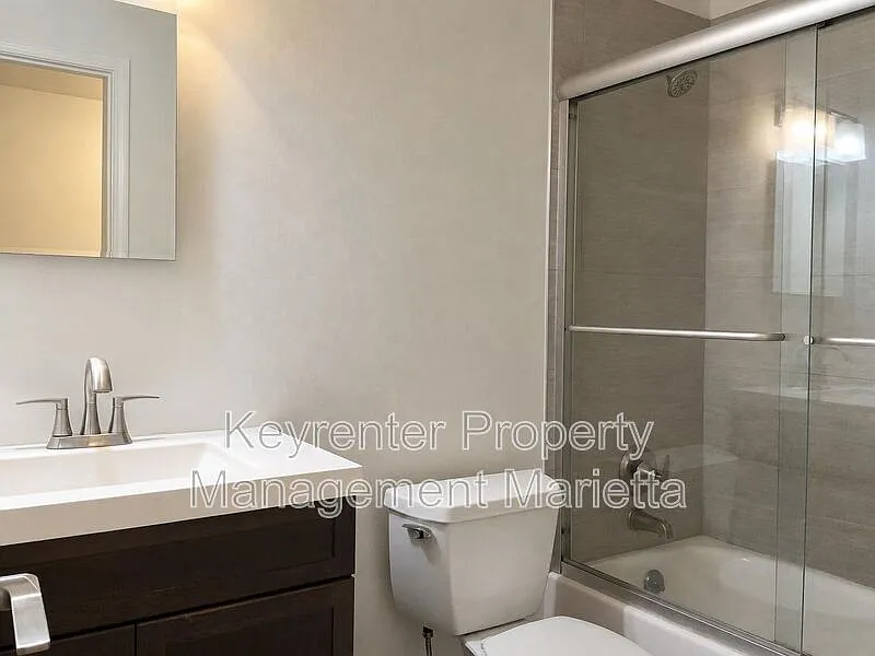 2 bed, 2.0 bath, 1300 sqft, $1,850 — Photo 4