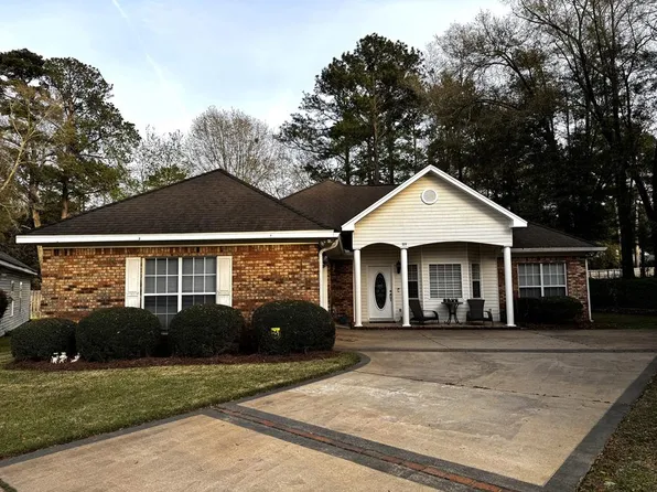 119 Riverwalk Ct, Dothan, AL 36303