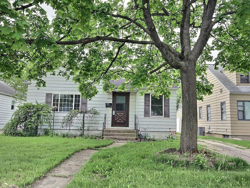 1st image of 2434 Carlton Ct