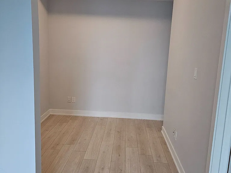 1709 Bur Oak Ave #201A — Photo 6