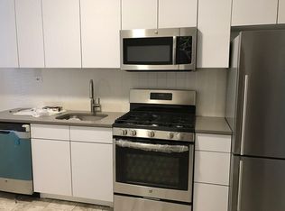 3425 42nd St #1R, Long Island City, NY 11101