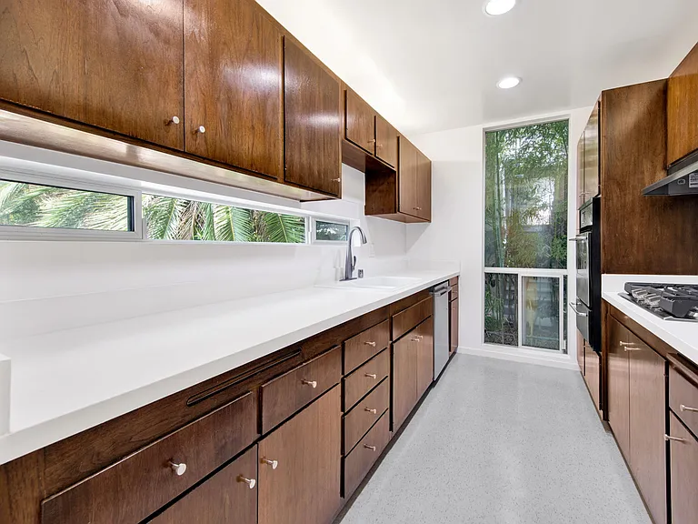 1147 N Clark St #206 — Photo 14