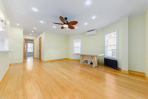 1st image of 423 E 4th St #1F