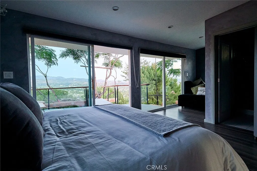 1 bed, 903 sqft, $5,000 — Photo 2