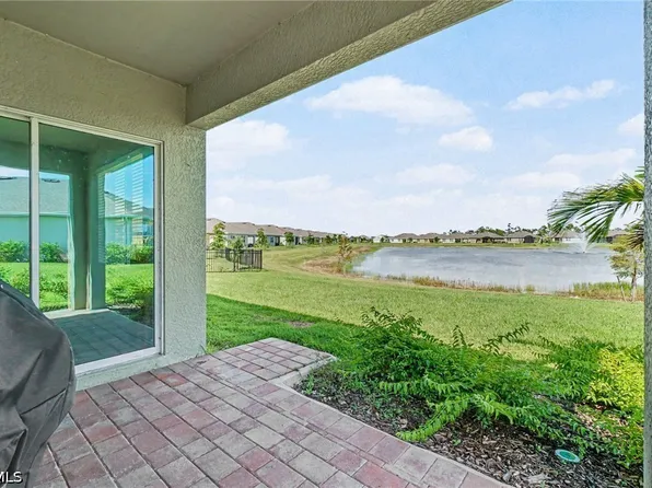 20313 Camino Torcido Loop, North Fort Myers, FL 33917