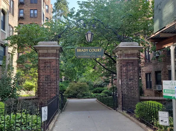 758 Brady Avenue #411, Bronx, NY 10462