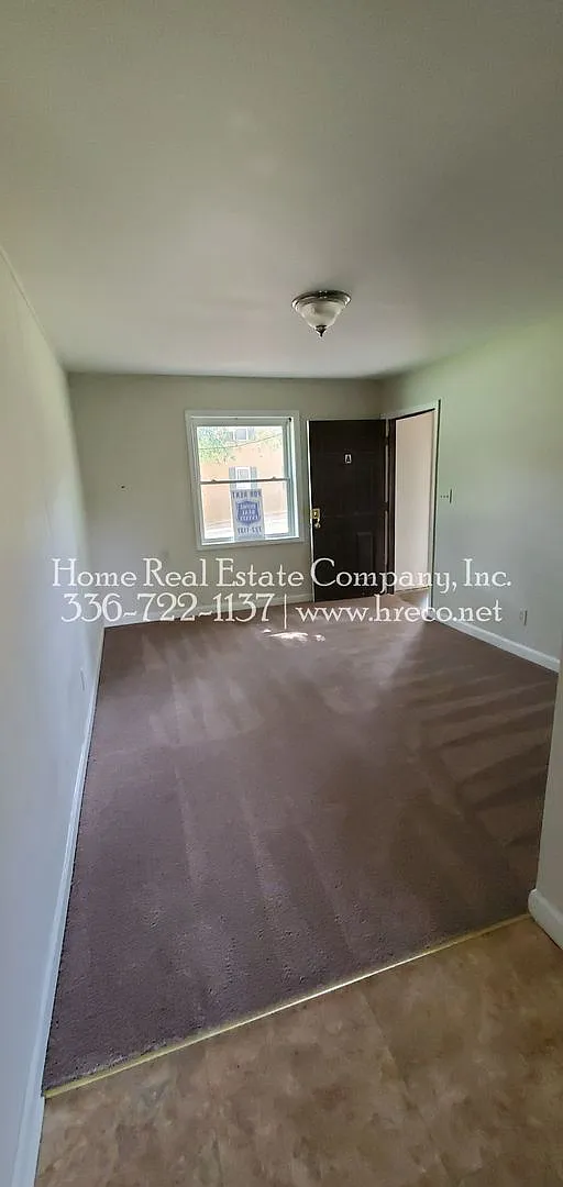 Cambridge Apartments | 605 W. 23rd Street Apt A — Photo 2