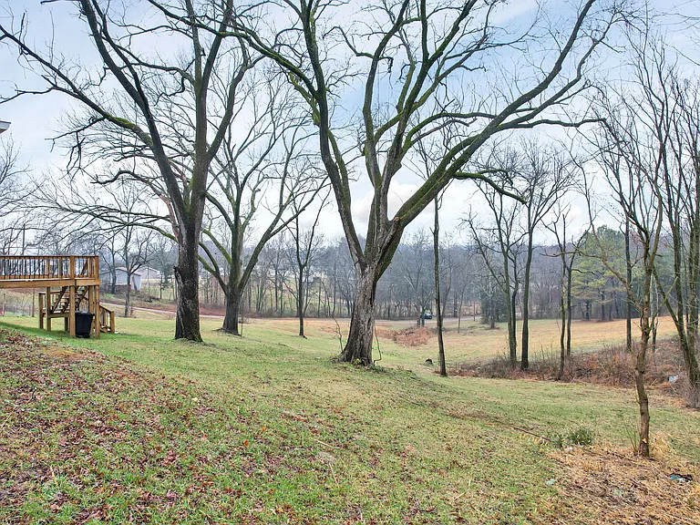 1215 Sweetwater Vonore Rd — Photo 23