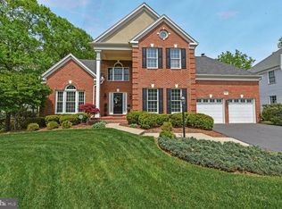 12804 New Parkland Dr, Herndon, VA 20171