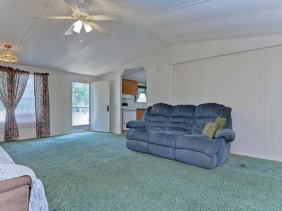 5th image of 13019 Darla Dr