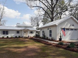 137 Phil Jones Rd, Cobb, GA 31735