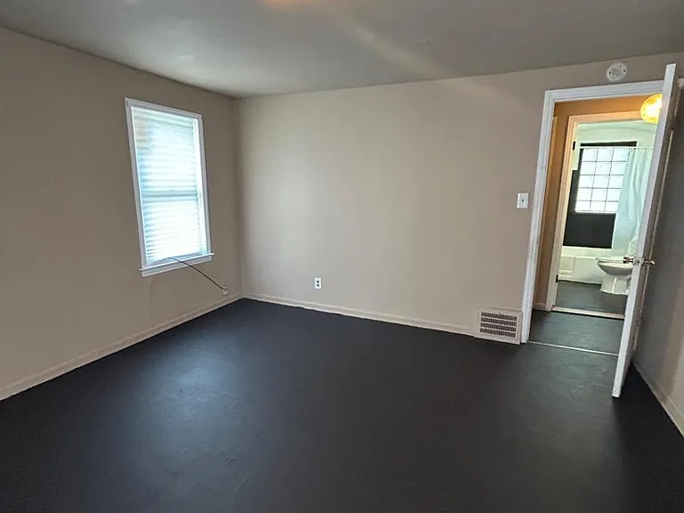 2034 Ewald Cir — Photo 9