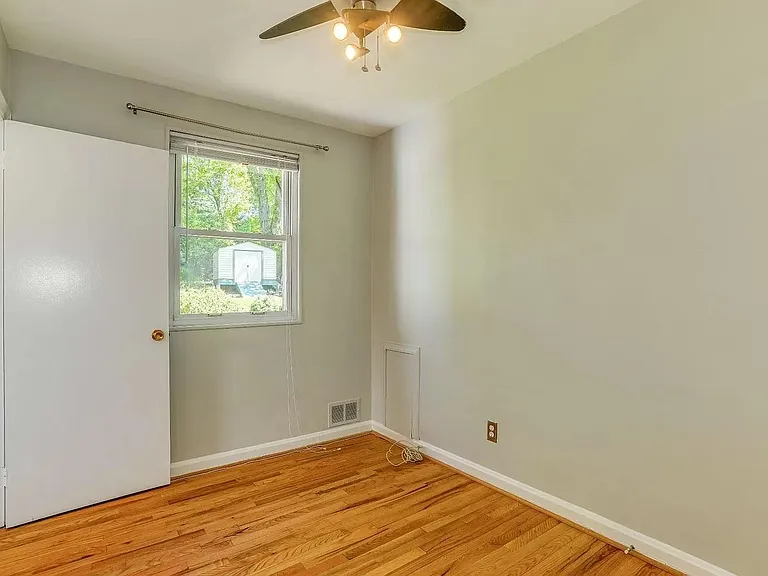 3317 Glenway Dr — Photo 14