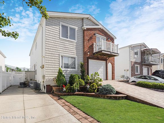 2nd image of 379 Gurley Ave