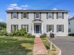 28 Maple St, Bernardsville, NJ 07924