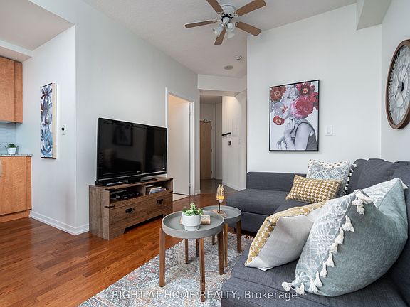 4th image of 55 Bremner Blvd Unit 3404