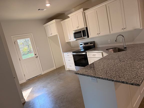 5th image of 2270 Willow Ridge Cir #B