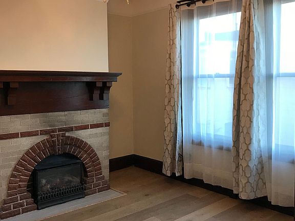 4th image of 739 Green St