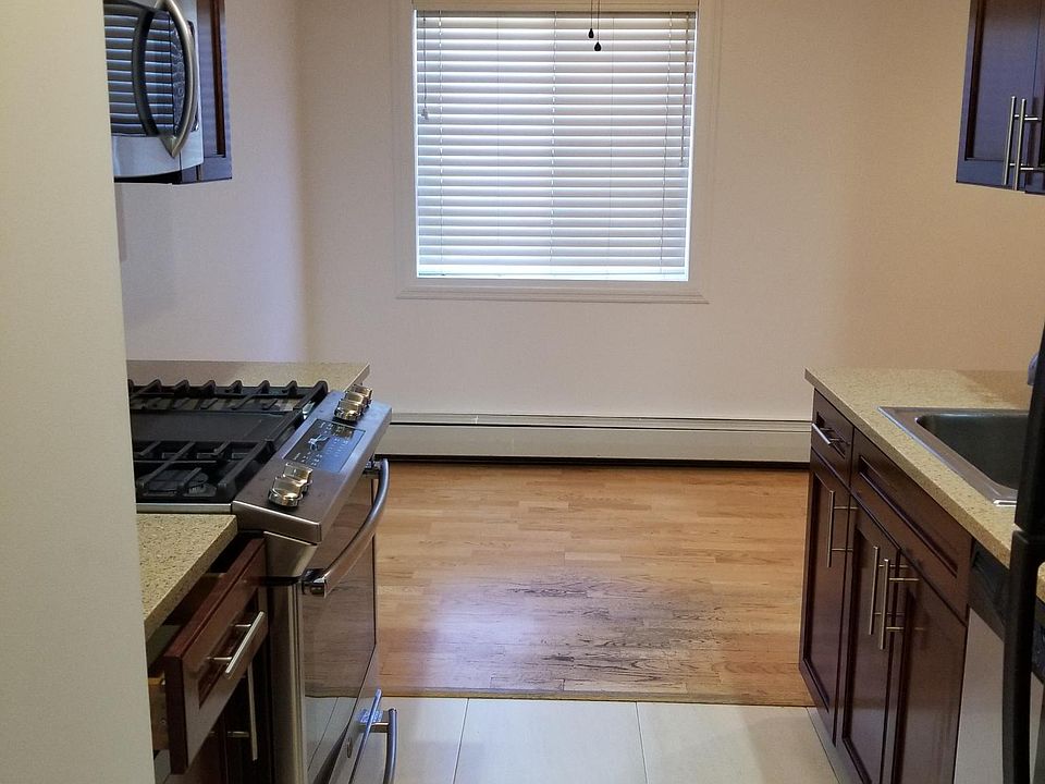 1st image of 1300 Rockland Ave
