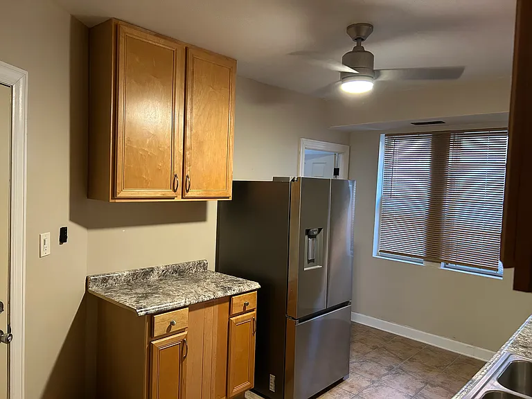548 E 61st St #3 — Photo 10