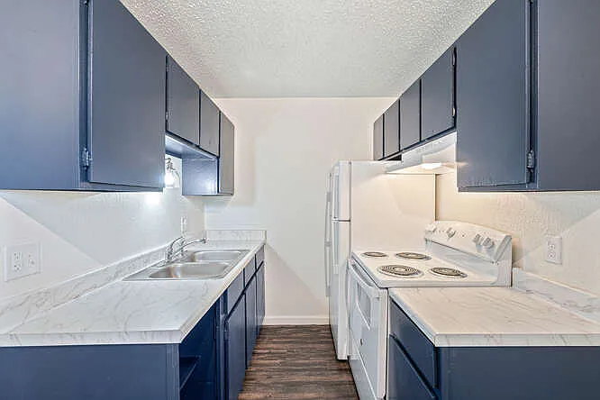 1377 Laredo St #307 — Photo 5