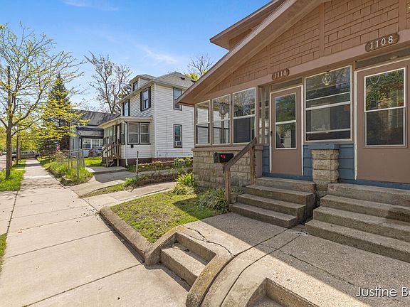 3rd image of 1108-1110 Baxter St SE