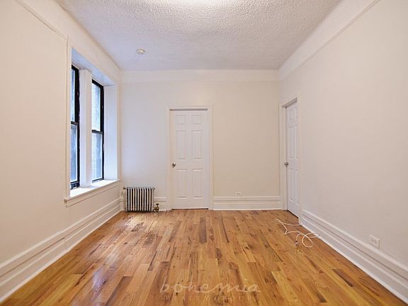 4th image of 110 Convent Ave APT 5