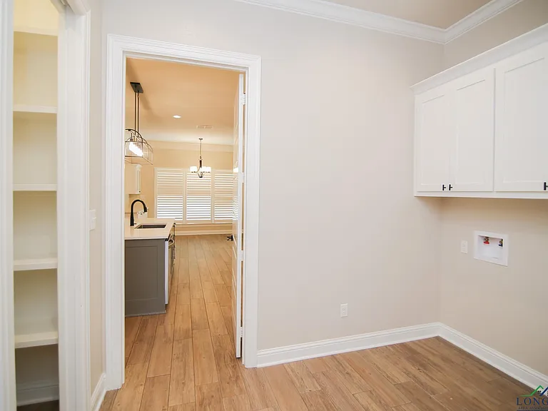 140 Lilly Lue Ln — Photo 16