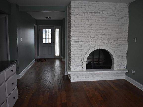 3rd image of 8128 Scenic Dr