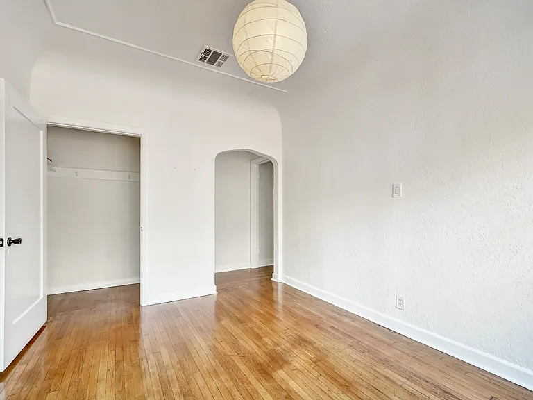 815 N Curson Ave — Photo 12
